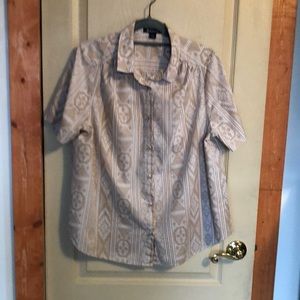 Roamans women’s button down top